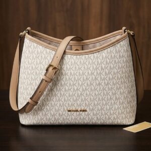 Michael Kors Elegant Handbag